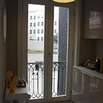 Toctoc Yellow * Πόρτο