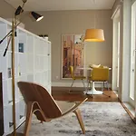 Toctoc Yellow