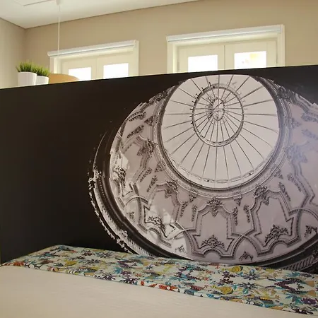 Апартаменты Toctoc Yellow